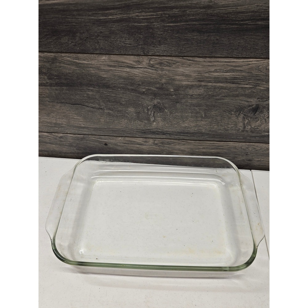 Pyrex 233 Clear Glass Rectangular Baking Dish 3 Quart Casserole Pan Made in USA